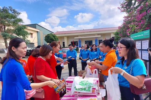 Hà Nội hỗ trợ người lao động gặp khó khăn, thiếu việc làm trong dịp tết