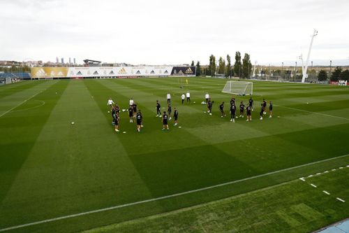 Ronaldo quay lại Real Madrid