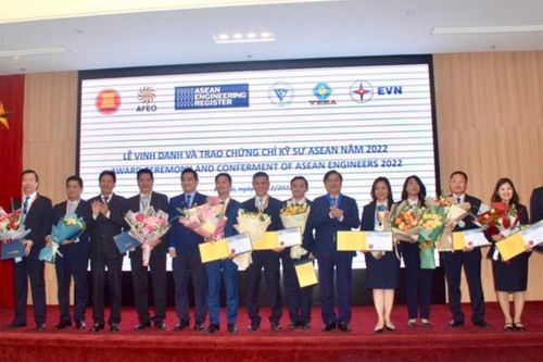 Trao chứng chỉ kỹ sư chuyên nghiệp ASEAN cho 109 kỹ sư Việt Nam