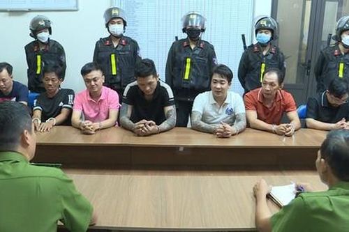 Công an TPHCM phá đường dây cá độ quy mô lớn, thủ cả súng ngắn