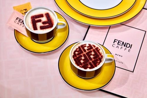 Khi các nhà mốt lấn sân F&B: Ăn hamburger Gucci, uống cà phê LV, ngồi quán Ralph Lauren