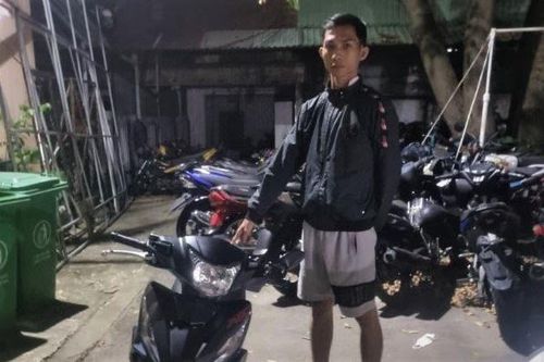 Cướp tấn công tài xế xe ôm công nghệ ở TP.HCM