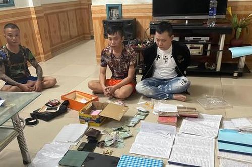 Bắt ổ nhóm từ Hà Nội vào Đà Nẵng tổ chức hoạt động tín dụng đen