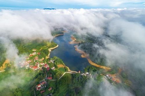 Xứ Lạng không chỉ có Mẫu Sơn
