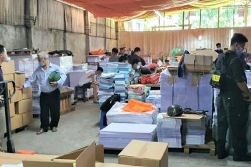 Truy tố ông Trần Hùng và 35 bị can liên quan vụ sách giáo khoa giả