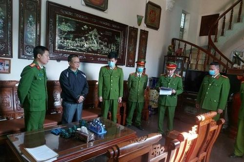Bắt tạm giam giám đốc Công ty Kim Sơn lừa đảo hơn 15 tỉ đồng