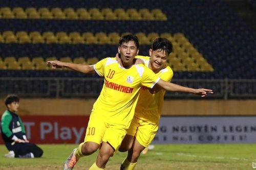 U21 Sông Lam Nghệ An giành chiến thắng đậm trong ngày khai mạc Giải U21 Quốc gia