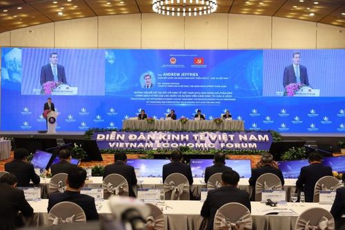 Chuyên gia quốc tế hiến kế 'sốc' lại thị trường trái phiếu, bất động sản