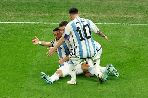 Kết thúc 2 hiệp chính: Argentina hòa Pháp 2-2