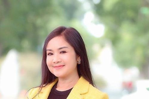 NSND Thu Hà tham dự chương trình Chủ nhật Đỏ trước thềm năm mới 2023