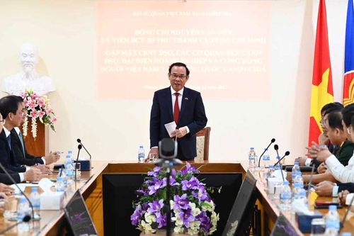 Bí thư Thành ủy TPHCM Nguyễn Văn Nên: Hỗ trợ, chăm lo cộng đồng người Việt Nam tại Campuchia bằng lương tâm, trách nhiệm