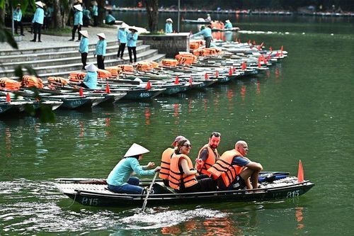 Sau đại dịch Covid-19, du lịch Việt Nam trở lại đầy ấn tượng, vượt xa dự báo!