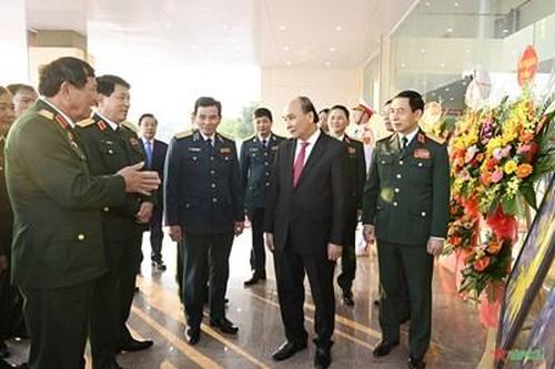 Chủ tịch nước Nguyễn Xuân Phúc thăm và làm việc tại Quân chủng Phòng không-Không quân