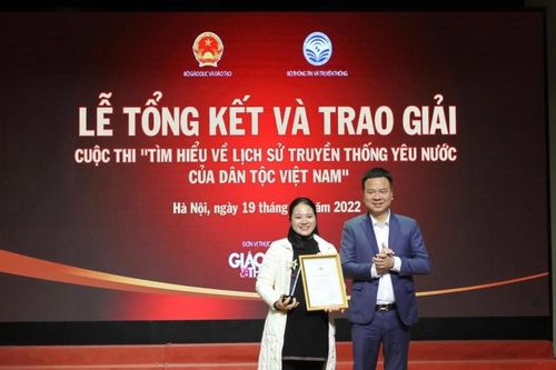Trao giải cuộc thi 'Tìm hiểu về lịch sử truyền thống yêu nước của dân tộc Việt Nam'