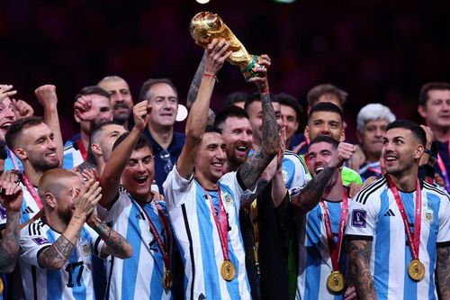 Di Maria xúc động sau khi vô địch World Cup: 'Với tôi, chung kết là thắng hoặc chết'