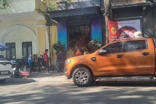 Người phụ nữ tử vong sau khi đi quán bar với chồng