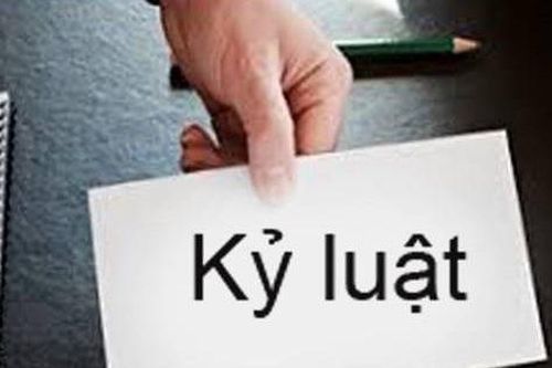 Đề nghị kỷ luật Phó Chủ tịch Hội đồng nhân dân tỉnh Phú Yên