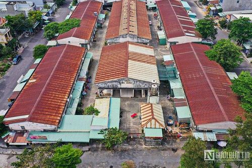 Đồng Nai: Cận cảnh khu chợ xây trên 'đất vàng' bị bỏ hoang suốt nhiều năm