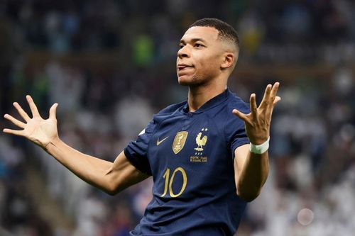 Mbappe lập kỷ lục trăm năm có một, vượt Messi giành giải vua phá lưới World Cup