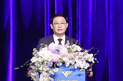 Chủ tịch Quốc hội Vương Đình Huệ dự Lễ Trao giải thưởng VinFuture