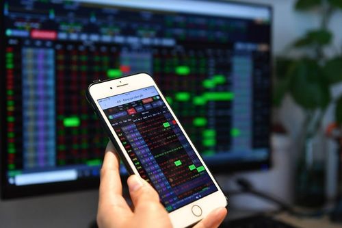 'Ôm' cổ phiếu quá mức quy định, một công ty chứng khoán bị phạt