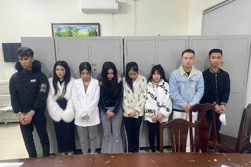 Thuê 5 'kiều nữ' quán bar đến căn hộ chung cư để 'mở tiệc' ma túy