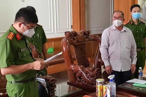 Phó giám đốc chi nhánh Văn phòng đăng ký đất đai huyện Xuyên Mộc bị khởi tố