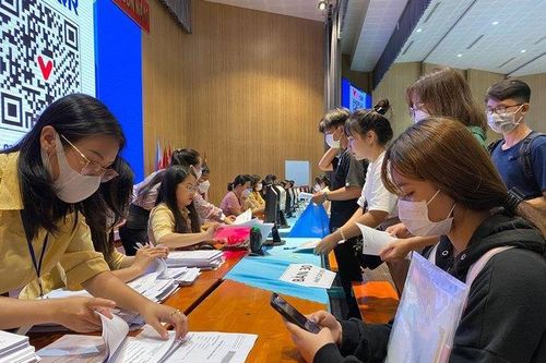 Đã tăng học phí, trường sẽ trả tiền lại cho sinh viên?