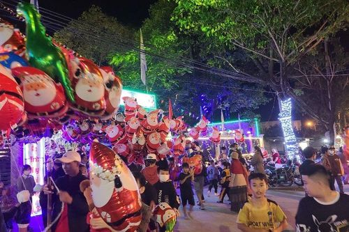 Tp.Đà Nẵng lung linh đêm Noel