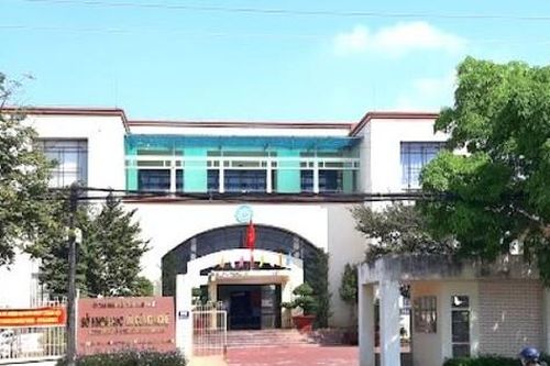 Bình Phước: Phó Giám đốc Sở 48 tuổi nói gì sau khi nộp đơn xin nghỉ việc?