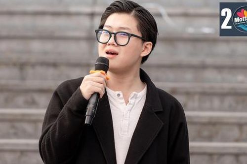 'Hotboy quân nhân' Bùi Tuấn Ngọc hạnh phúc khi được chia sẻ cùng trẻ em thiệt thòi