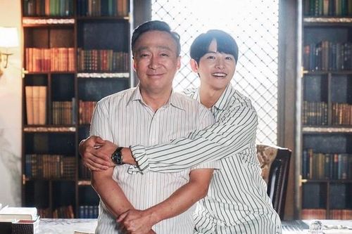 Tranh cãi kết phim 'Reborn Rich': Để Song Joong Ki tỉnh mộng là thực tế hay 'đầu voi đuôi chuột'?