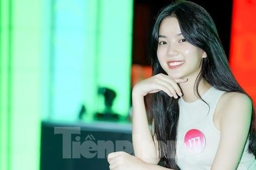 Hoàng Hương Giang - Á khôi Ngoại thương đến Top 5 Hoa hậu Việt Nam 2022