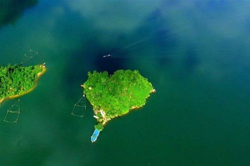 Du lịch biển hồ Quỳnh Nhai - Sơn La