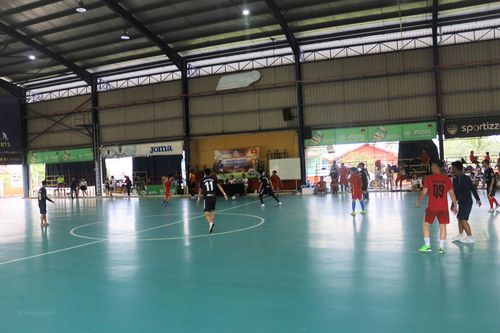 Sôi nổi giải bóng đá chào mừng Xuân Quý Mão của người Việt ở Malaysia