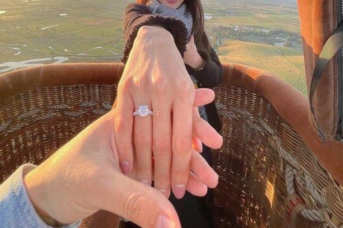 Diễm My được bạn trai doanh nhân cầu hôn trên khinh khí cầu ở Australia