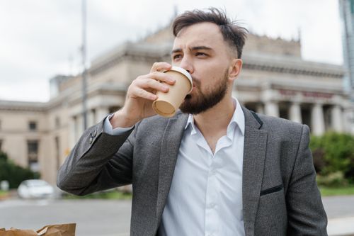 Triệu phú tự thân chỉ ra lỗi tư duy khi muốn tiết kiệm để giàu