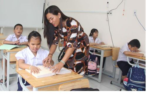 'Chữa cháy' thiếu giáo viên ở các trường chuyên biệt