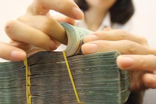 Băn khoăn về việc giao dịch từ 300 triệu đồng trở lên phải báo cáo Ngân hàng Nhà nước