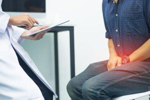Bất ngờ 4 nam sinh bị ghẻ giăng kín vùng sinh dục