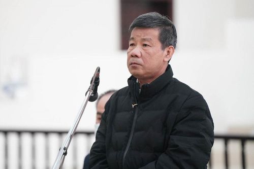 Cựu Chủ tịch tỉnh vụ 'đất vàng' Bình Dương được rút ngắn thời gian thi hành án