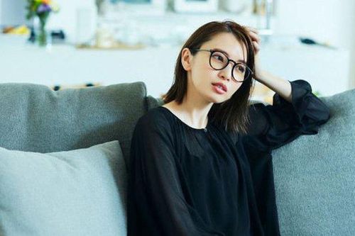 Sợ về quê dịp Tết vì lời nguyền 'Bao giờ cưới hả con?'
