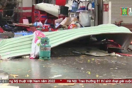 Hiện trường tan hoang sau vụ cháy nổ của hàng sửa xe