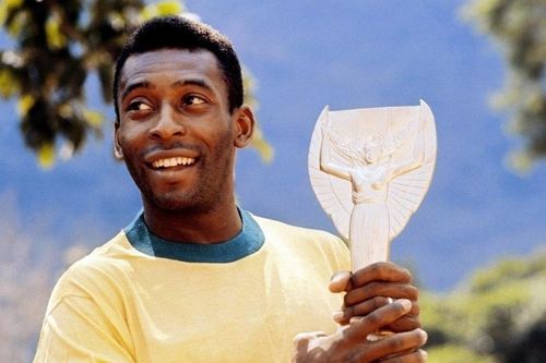 Chỉ có một 'Vua bóng đá' Pele