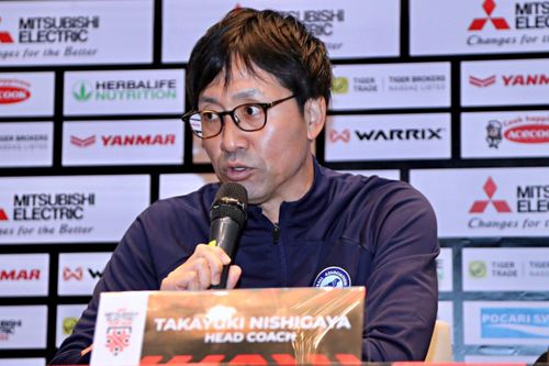 HLV Singapore: 'Tôi thay đổi cách chơi so với trận thua Việt Nam 0-4'