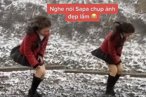Lên Sa Pa săn tuyết 'sống ảo', cô gái bị gió thổi 'tốc bay' váy ngắn