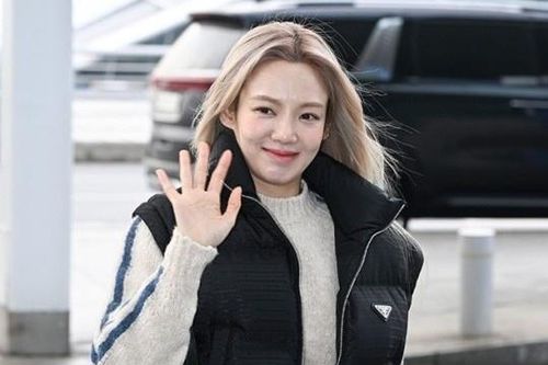 Nữ thần tượng SNSD tới Việt Nam