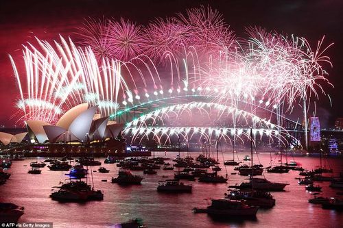 Thế giới tưng bừng chào đón năm 2023 với màn pháo hoa mãn nhãn