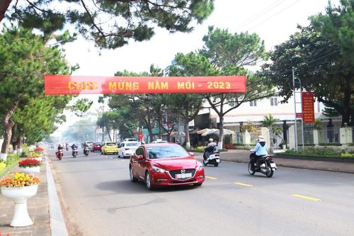 Phố núi ngày đầu năm