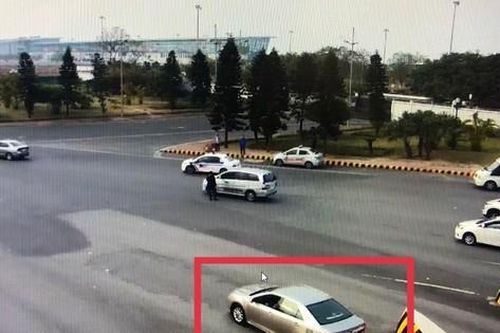 Truy vết tài xế 'chặt chém' tiền taxi của gia đình người Nhật tại Nội Bài